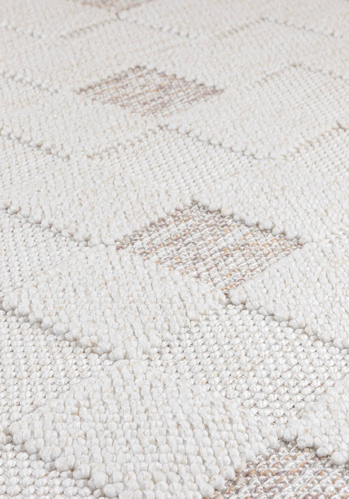 Berlin 256 Multi Yumuşak Salon Halısı