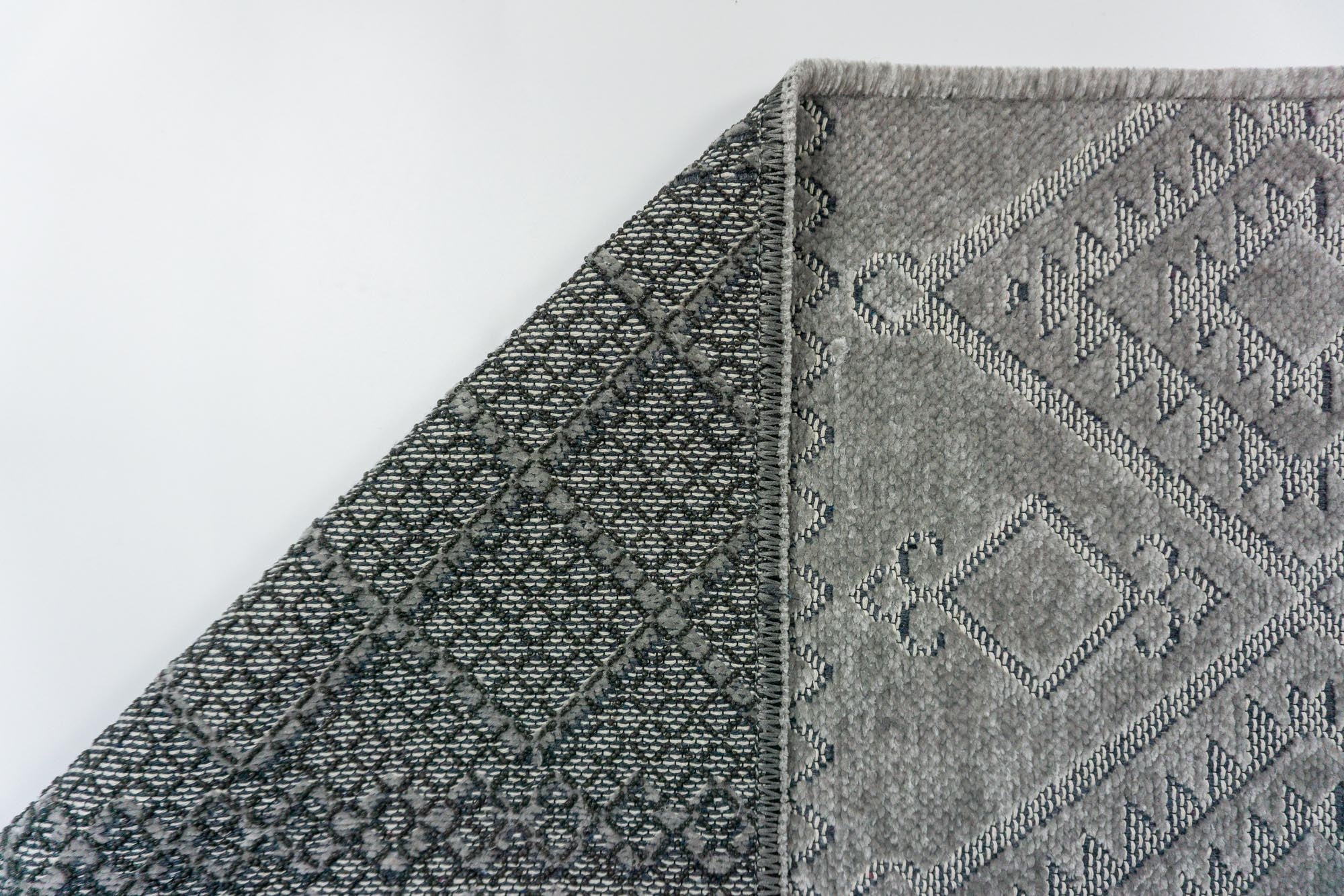 Elya 622 Gri Makinede Yıkanabilir Kaymaz Taban Kilim Halı