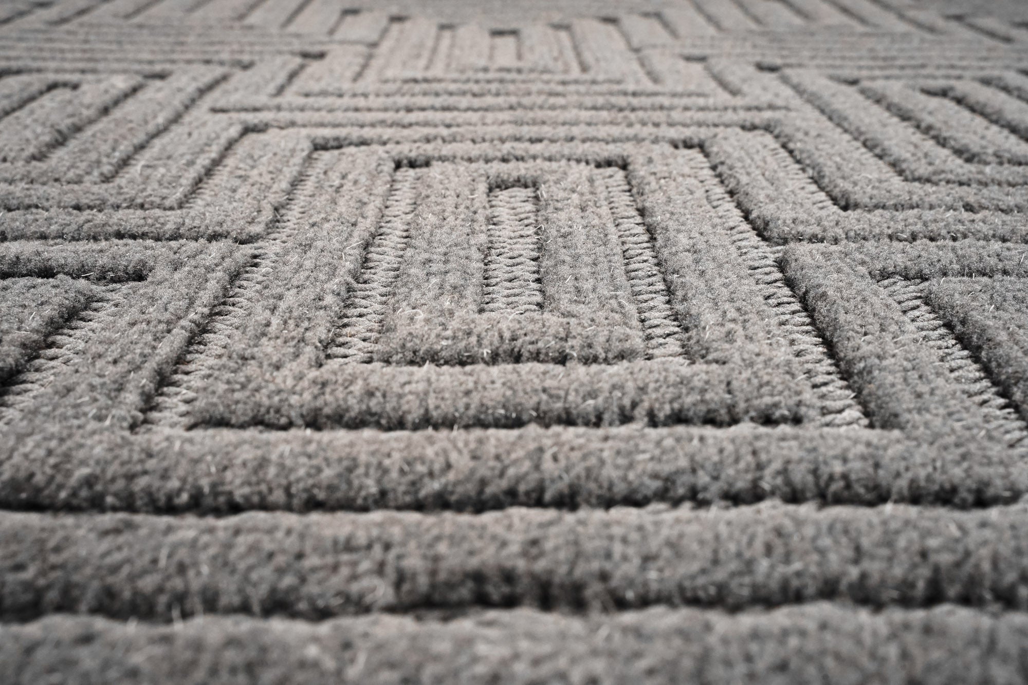 Lizbon 844 Antrasit Modern Kesme Salon Halısı