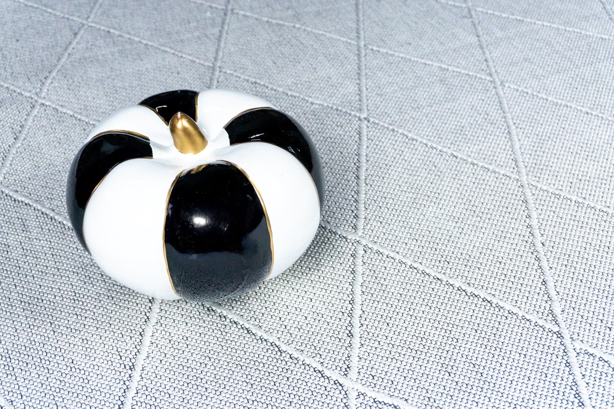 Mila 421 Krem Makinede Yıkanabilir Kaymaz Taban Kilim Halı