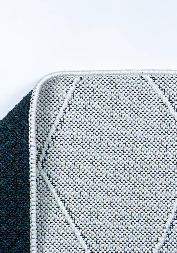 Mila 421 Krem Makinede Yıkanabilir Kaymaz Taban Kilim Halı