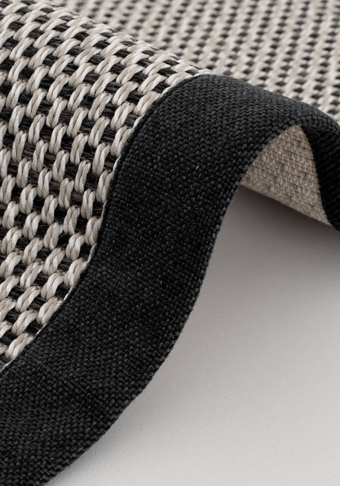 Verona 137 Krem Siyah Sisal Halı Siyah Bordürlü