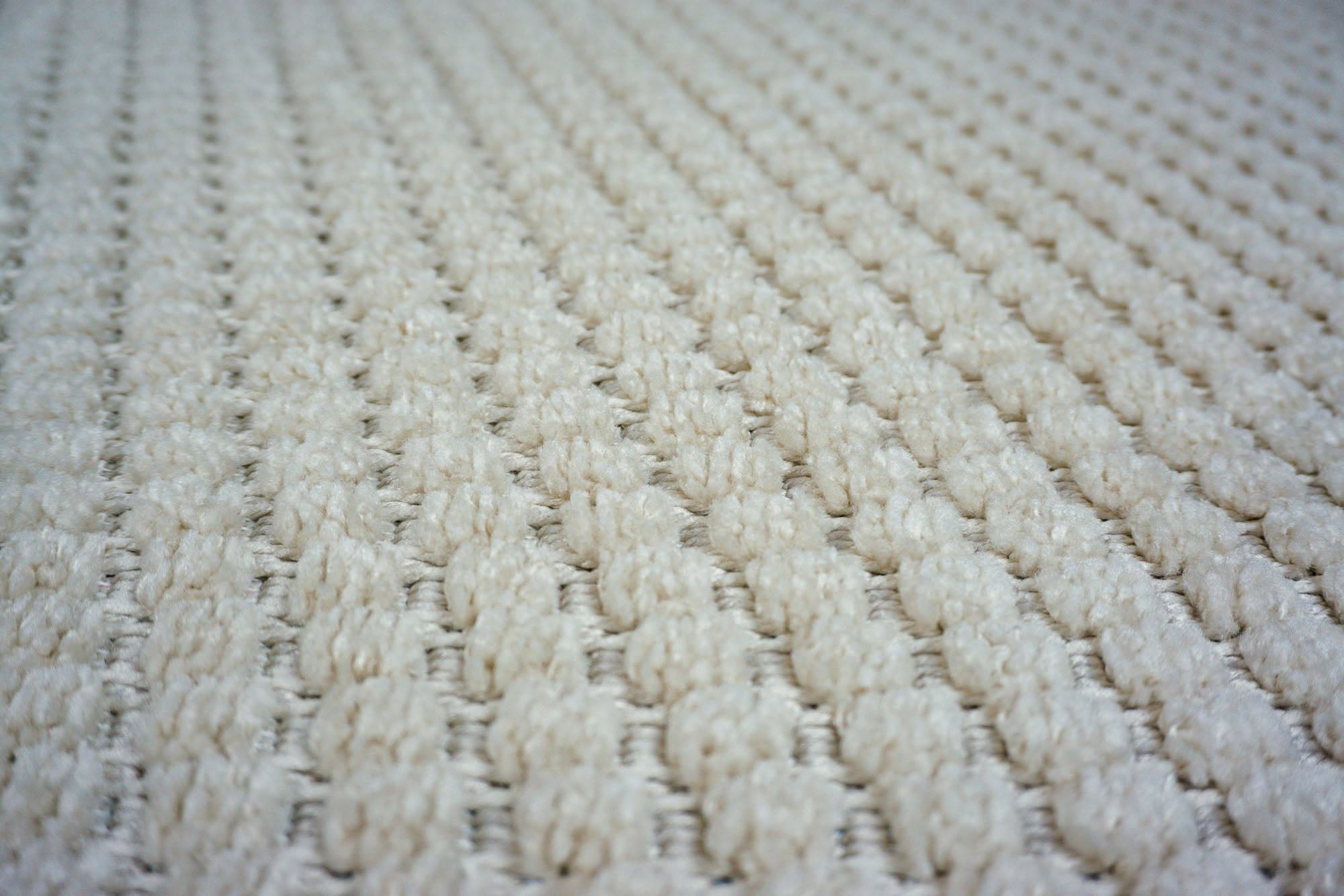 Zena 722 Bej Kaymaz Tabanlı Bohem Şönil Halı