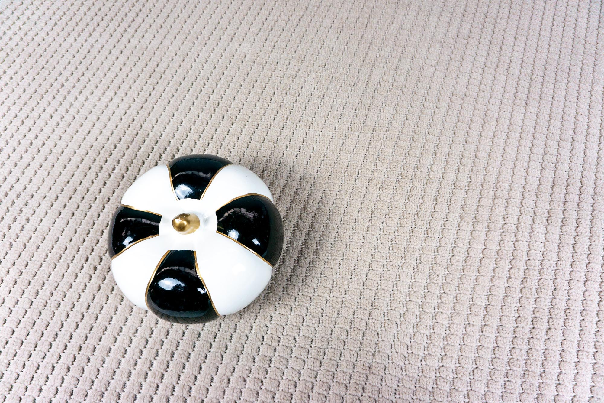 Zena 722 Vizon Kaymaz Tabanlı Bohem Şönil Halı