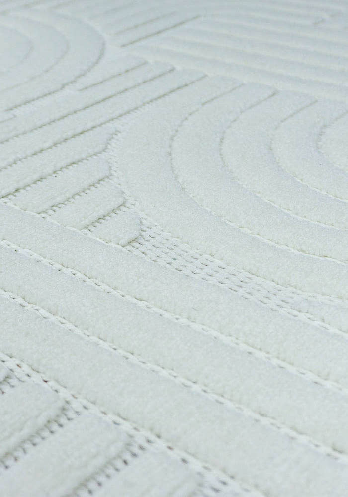 Zena 723 Krem Yumuşak Tuşeli Pamuk Tabanlı Bohem Şönil Halı