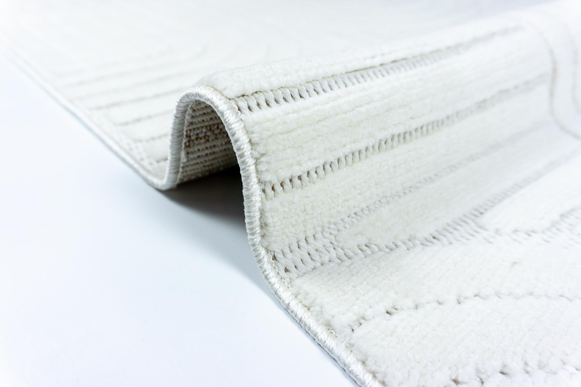 Zena 723 Krem Yumuşak Tuşeli Pamuk Tabanlı Bohem Şönil Halı