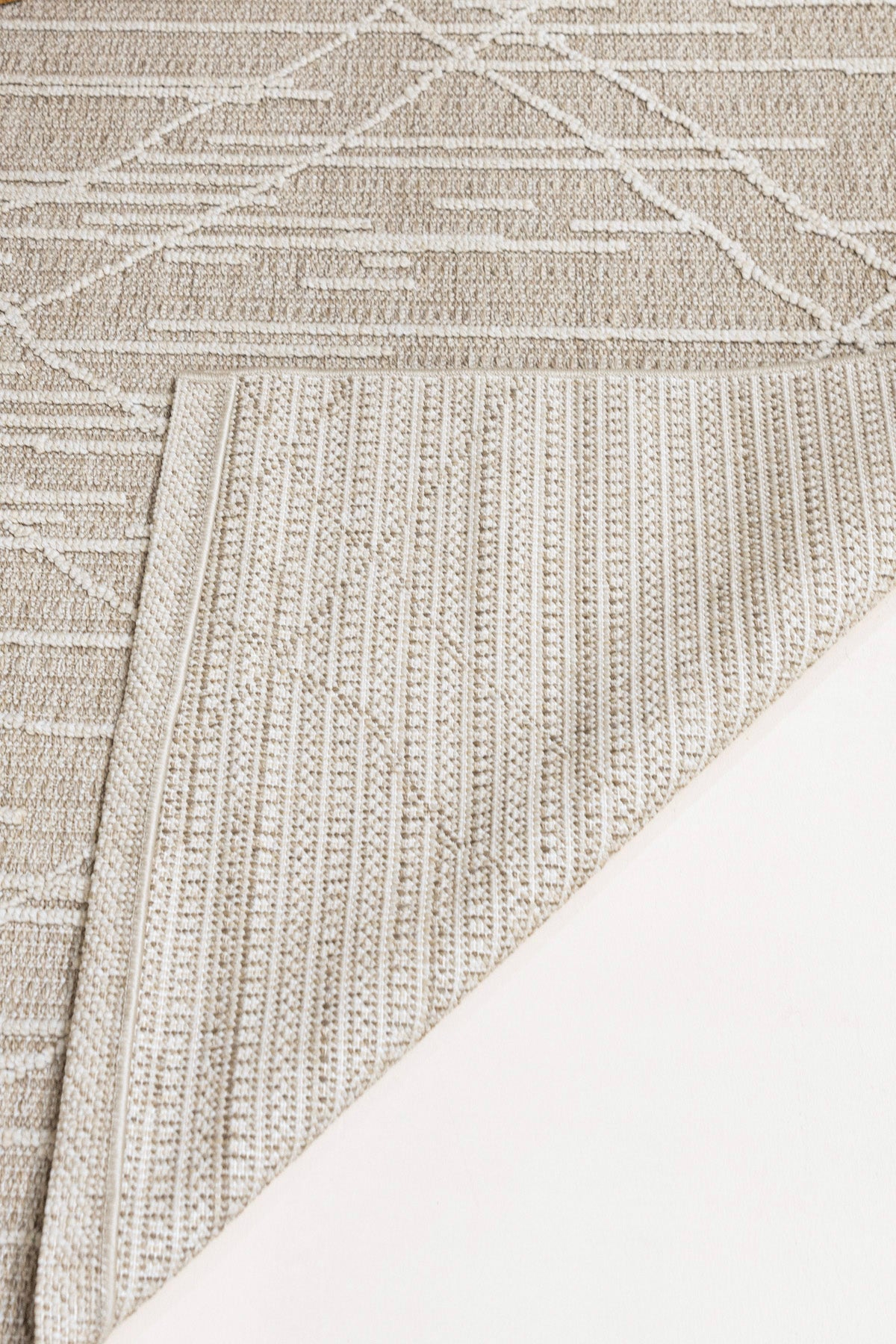 Berlin 258 Bej Krem Yumuşak Salon Halısı