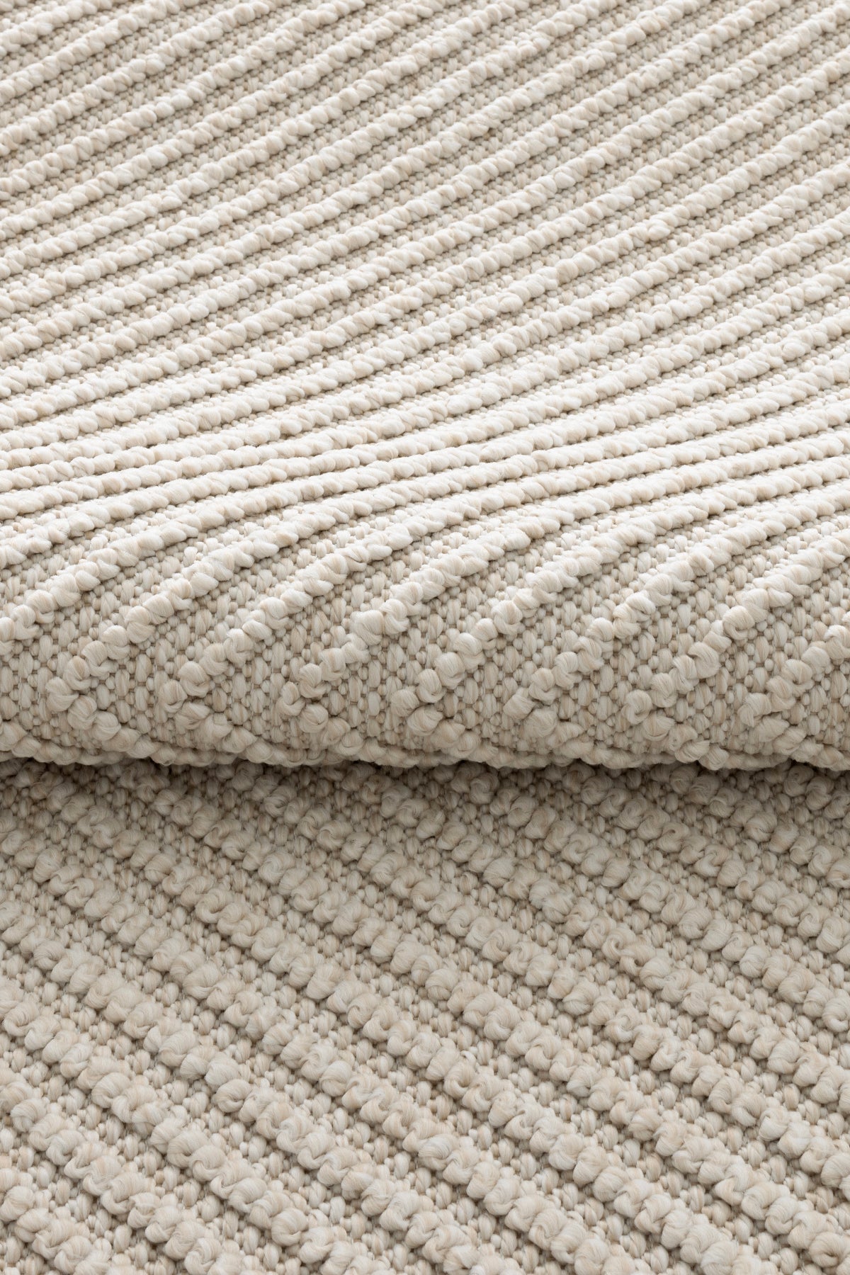 Berlin 257 Krem Yumuşak Salon Halısı