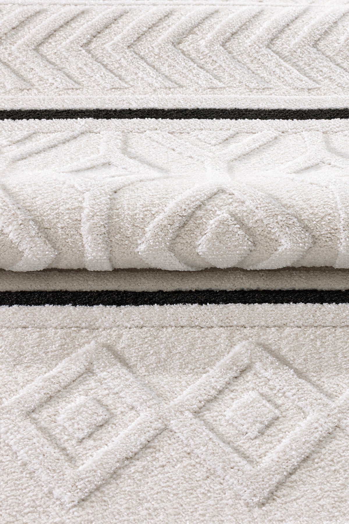 Aspen 156 Krem Siyah Modern Yumuşak Minimalist Halı