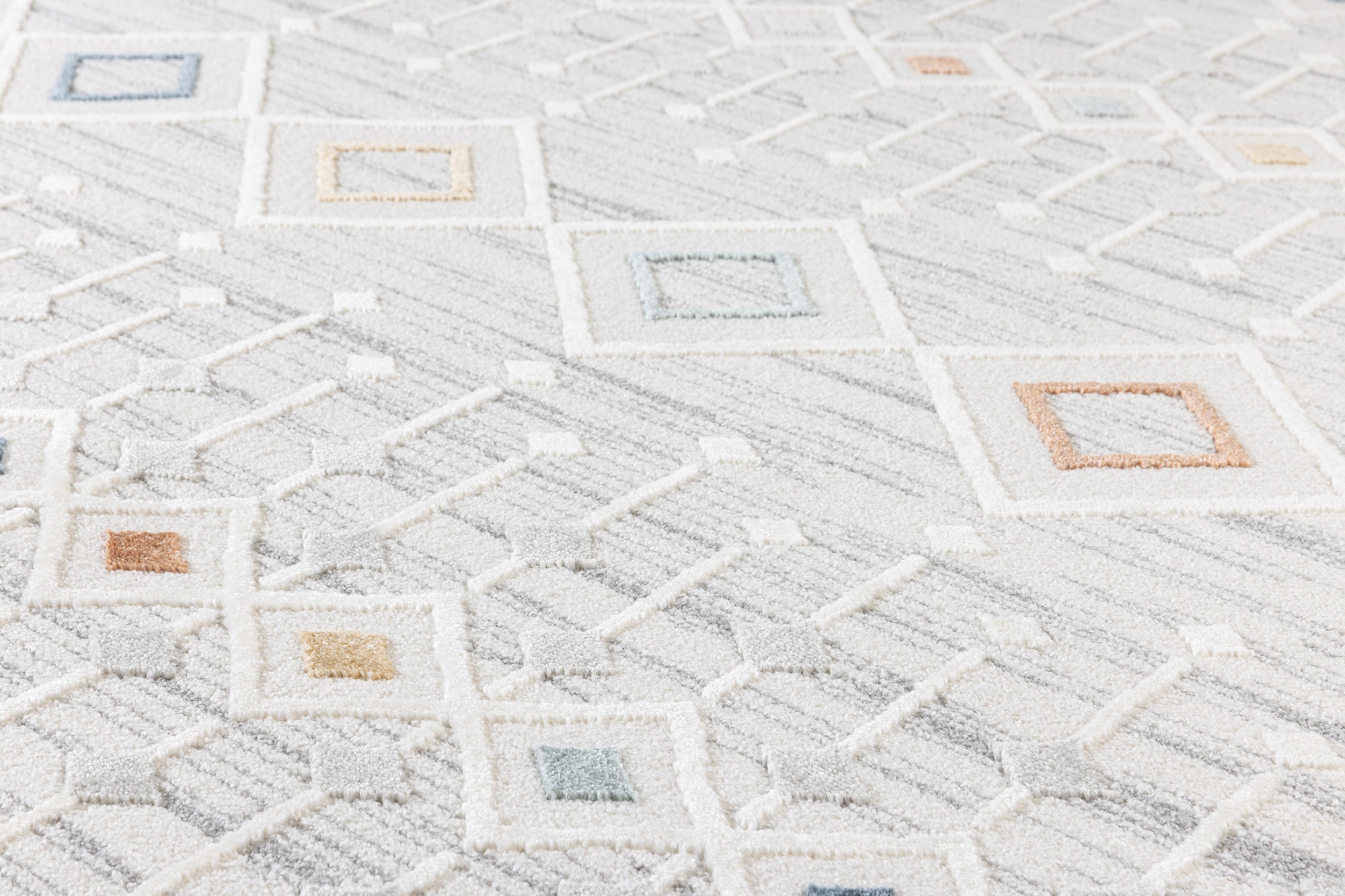 Maya 947 Renkli İskandinav Yumuşak Geometrik Kesme Halı