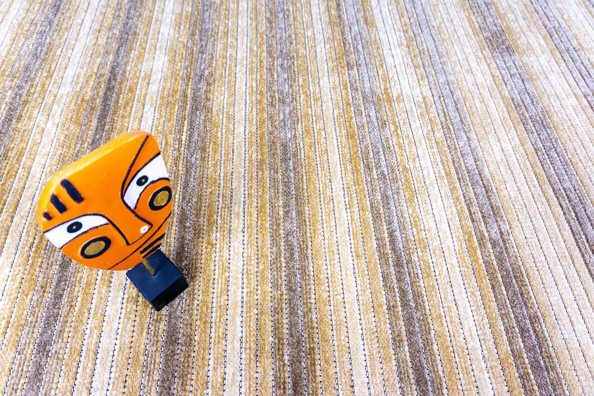 Elya 621 Gold Makinede Yıkanabilir Kaymaz Taban Kilim Halı