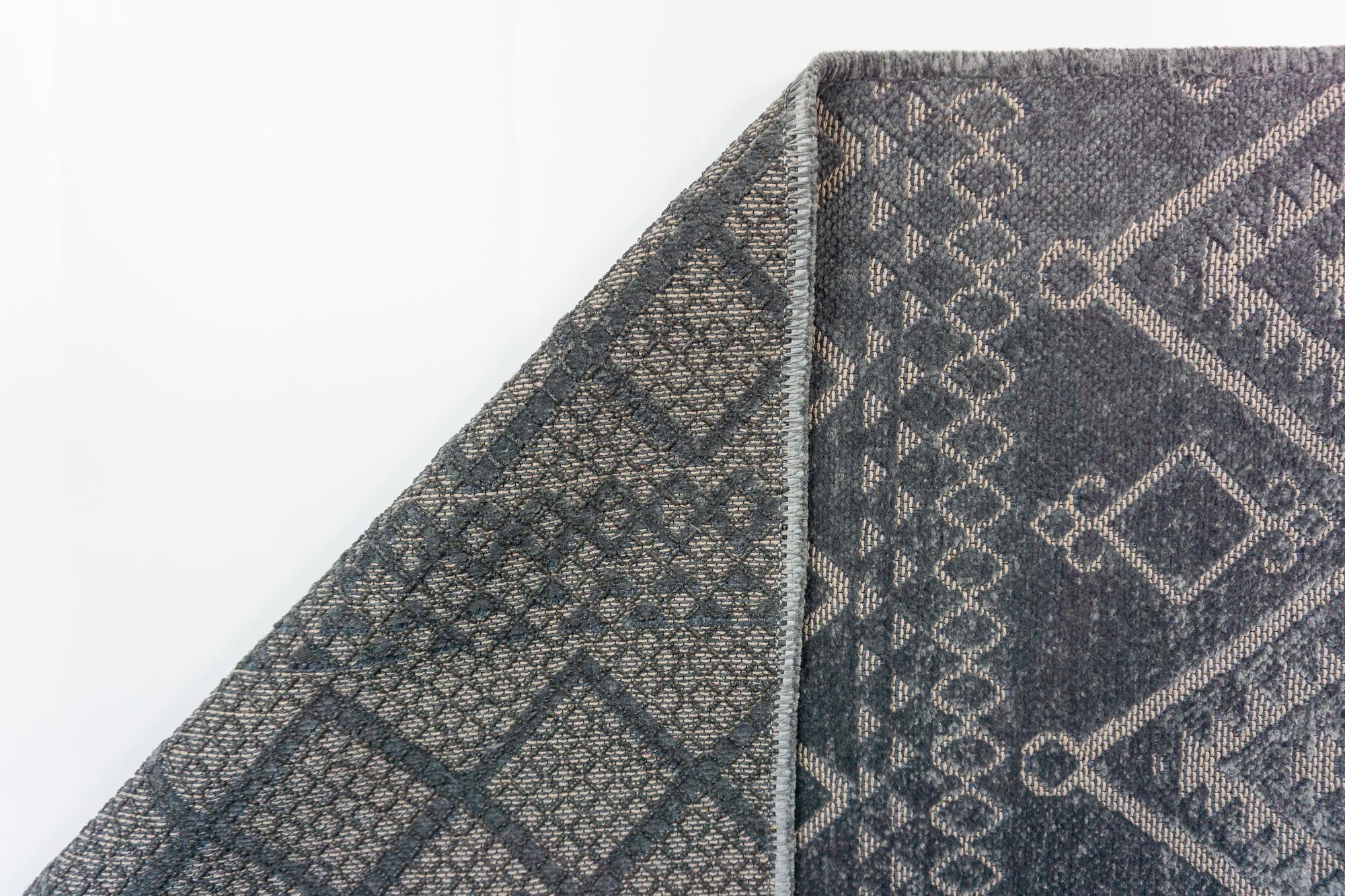 Elya 622 Antrasit Makinede Yıkanabilir Kaymaz Taban Kilim Halı