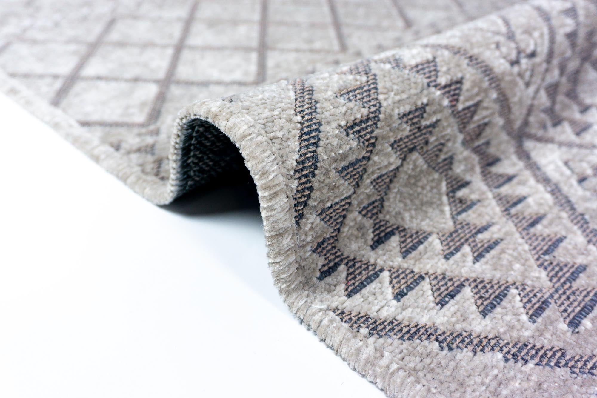 Elya 622 Vizon Makinede Yıkanabilir Kaymaz Taban Kilim Halı