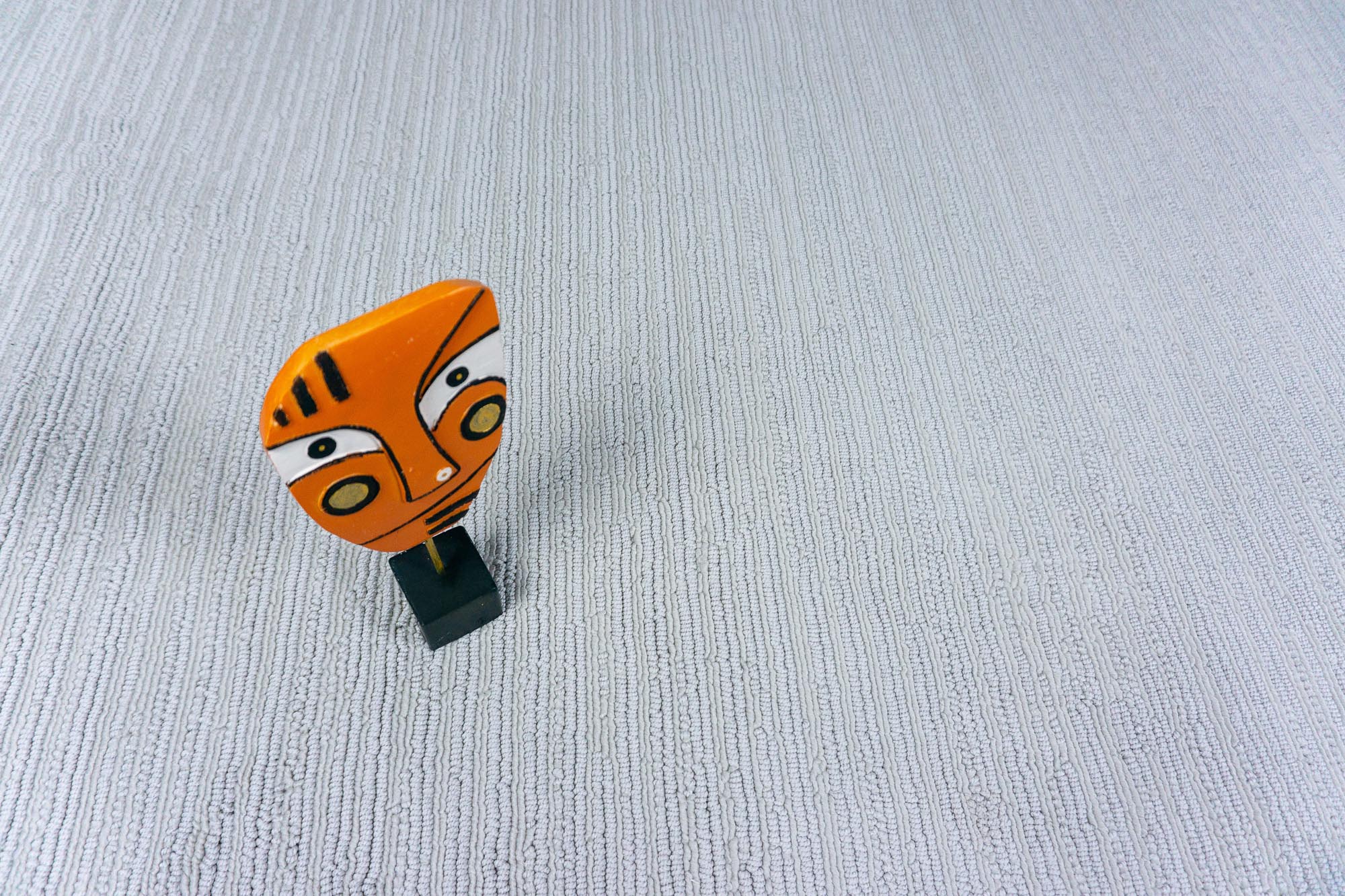 Nova 821 Gri Bukleli Yumuşak Kesme Halı