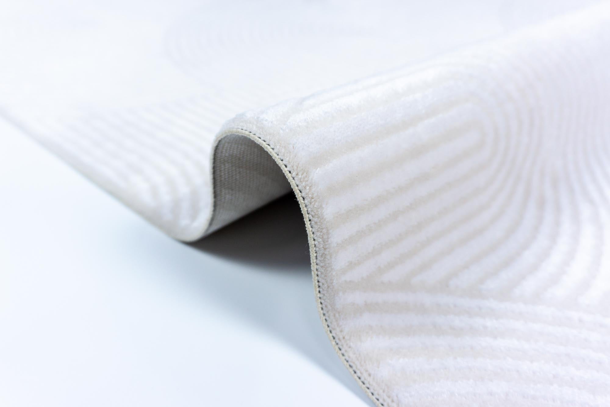 Siena 922 Krem Yumuşak Tuşeli Sık Dokuma Akrilik Halı