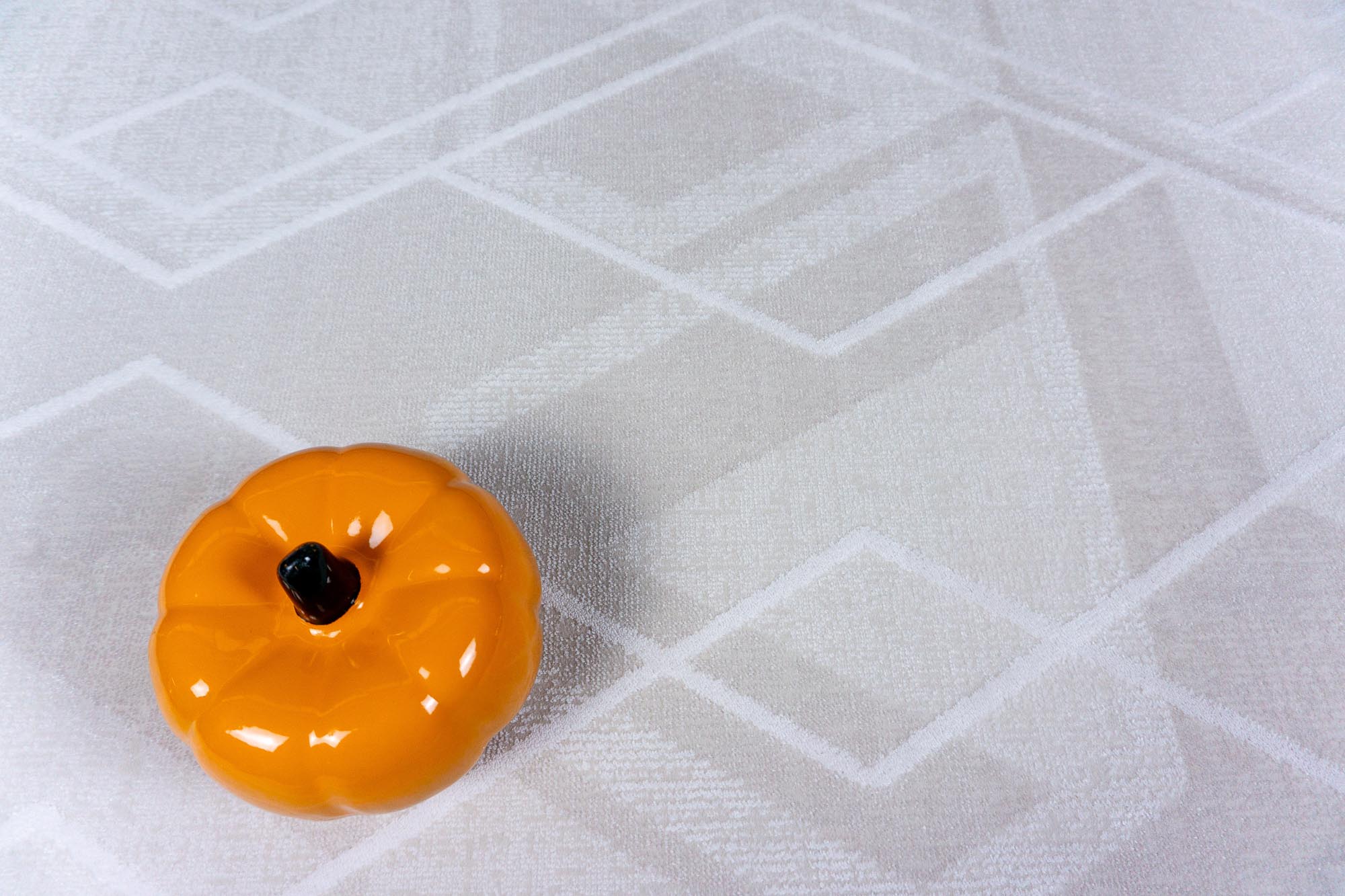 Siena 926 Krem Yumuşak Tuşeli Sık Dokuma Akrilik Halı