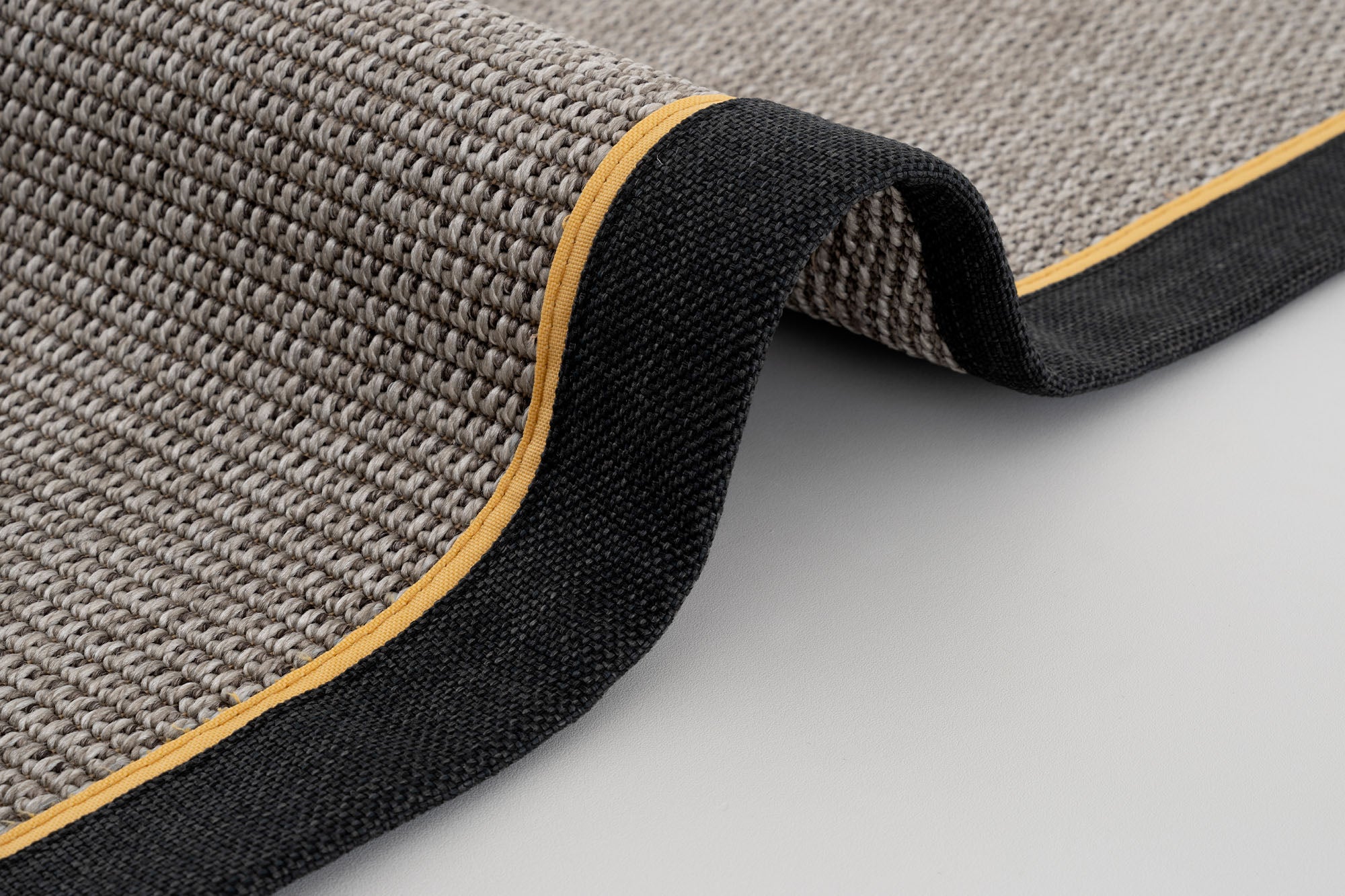 Verona 125 Gri Sisal Halı Siyah Sarı Çift Bordürlü