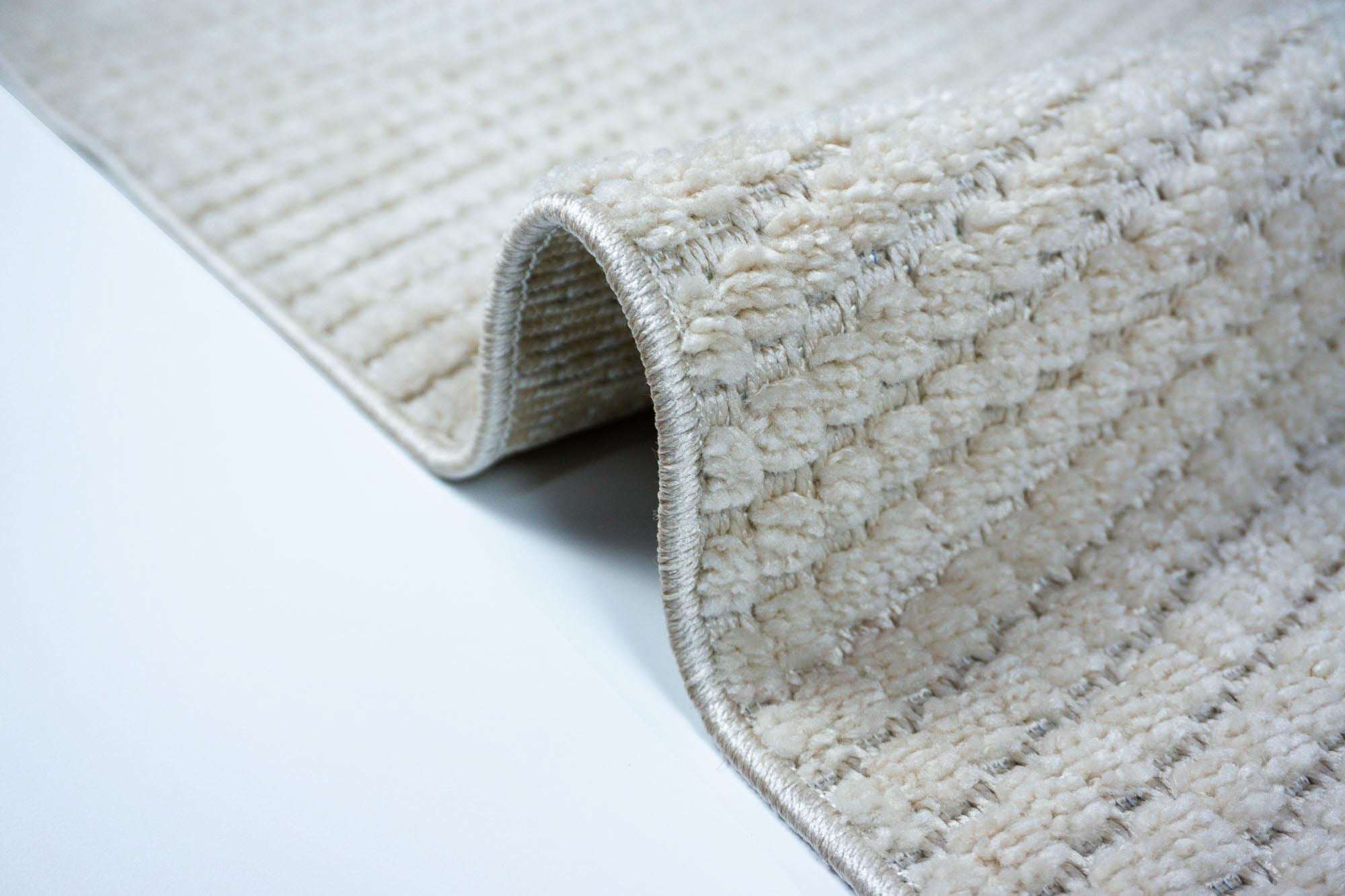 Zena 722 Bej Kaymaz Tabanlı Bohem Şönil Halı