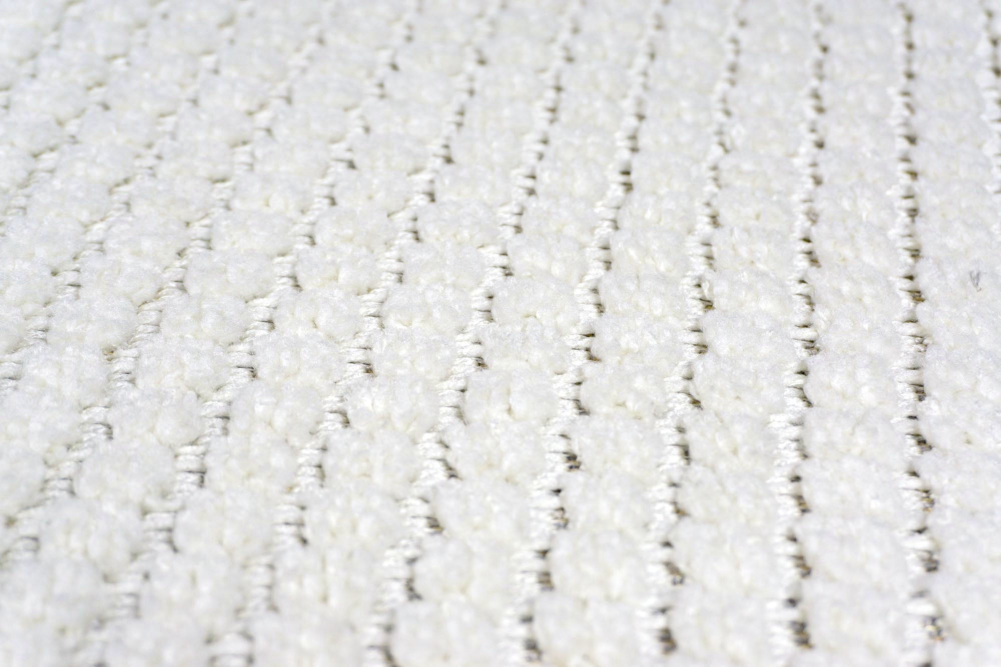 Zena 722 Krem Kaymaz Tabanlı Bohem Şönil Halı