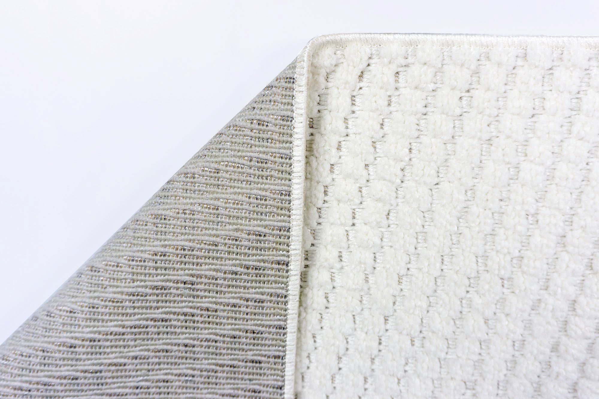 Zena 722 Krem Kaymaz Tabanlı Bohem Şönil Halı