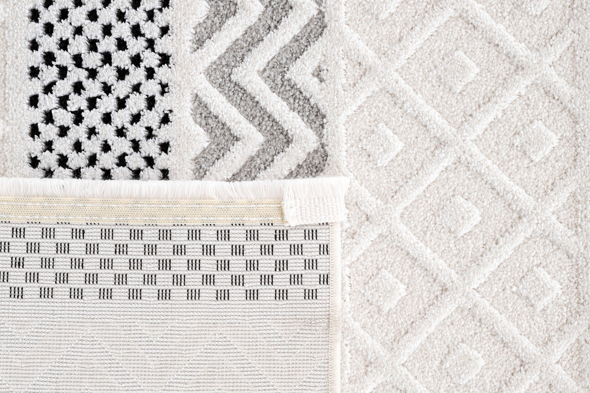 Aspen 164 Krem Siyah Modern Yumuşak Kesme Halı