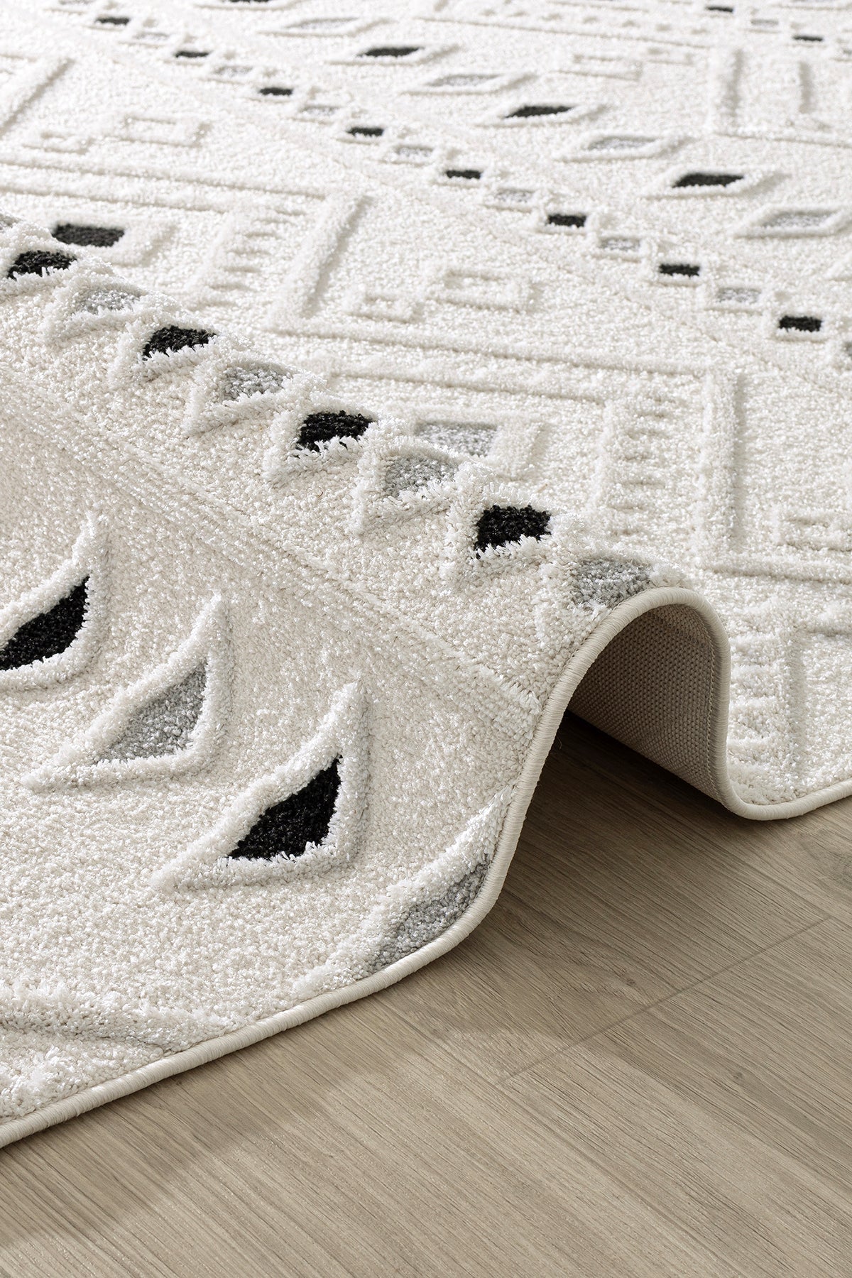 Aspen 153 Krem Siyah Modern Yumuşak Minimalist Halı