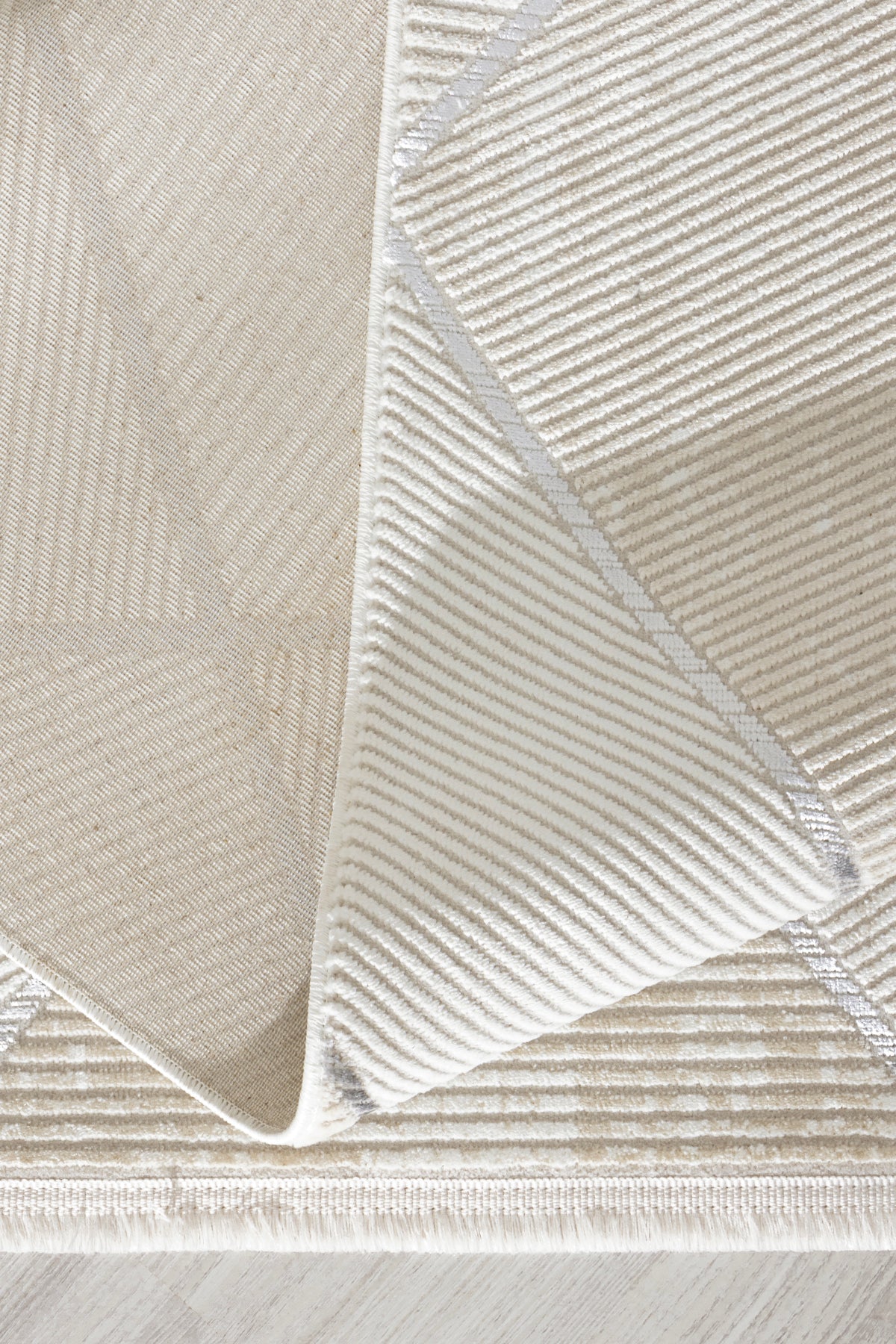 Aspen 158 Krem Gri Modern Yumuşak Minimalist Halı