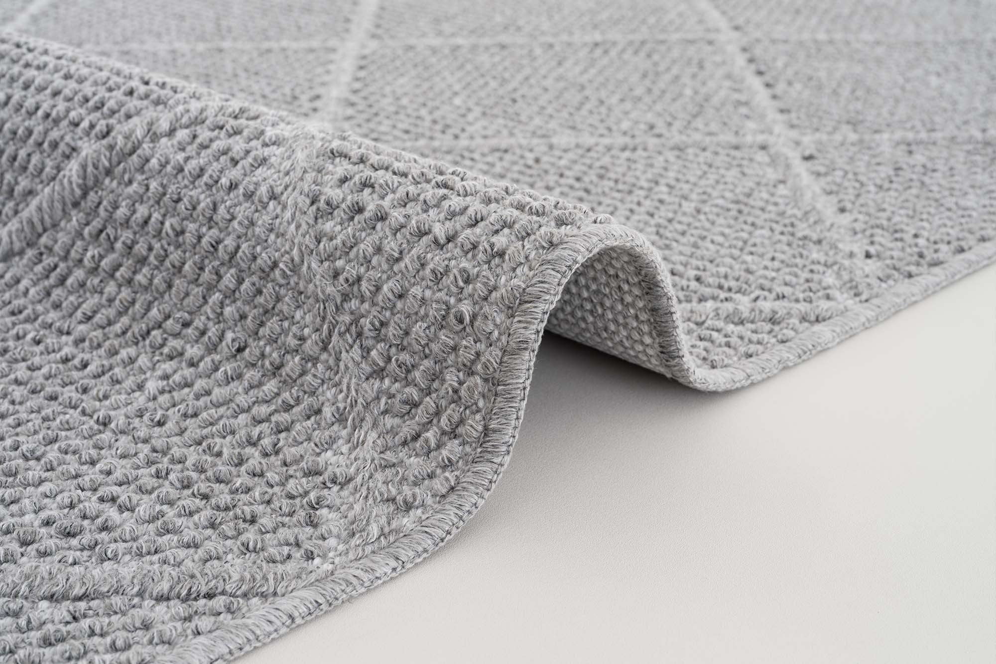 Berlin 263 Antrasit Yumuşak Zengin Dokulu Halı