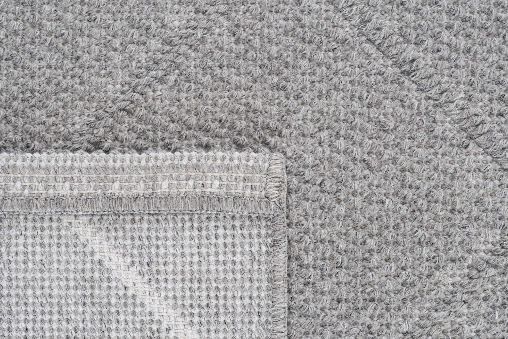 Berlin 263 Antrasit Yumuşak Zengin Dokulu Halı