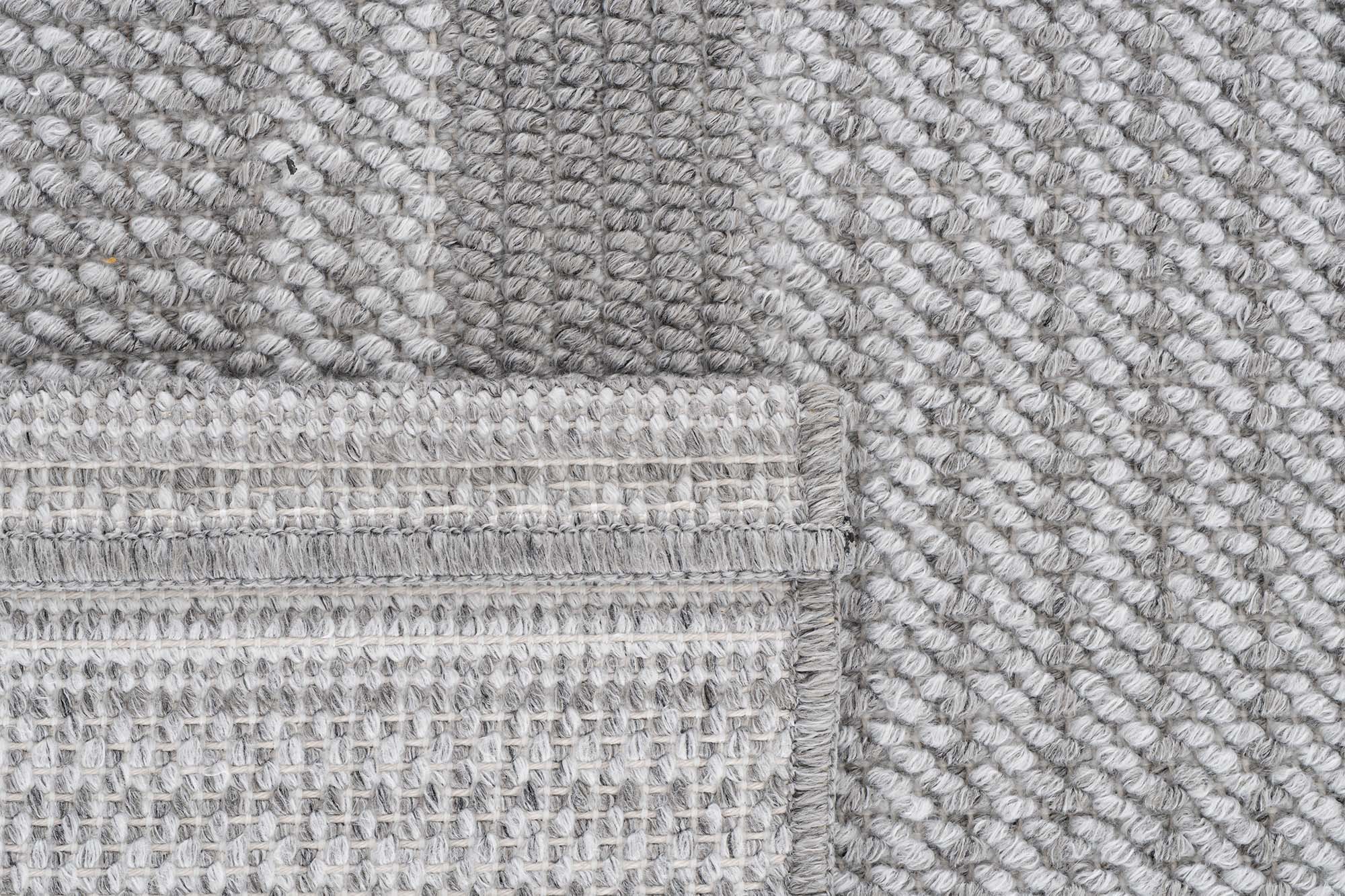 Berlin 264 Antrasit Yumuşak Zengin Dokulu Halı