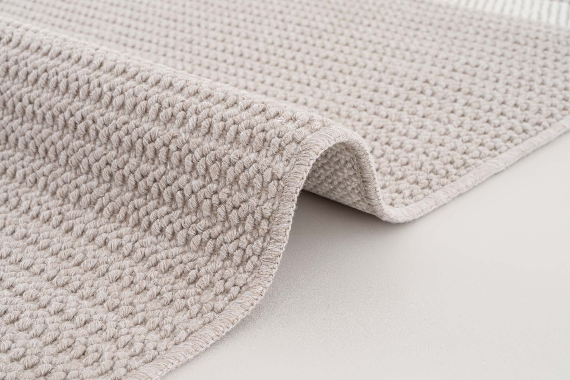 Berlin 268 Vizon Yumuşak Zengin Dokulu Halı