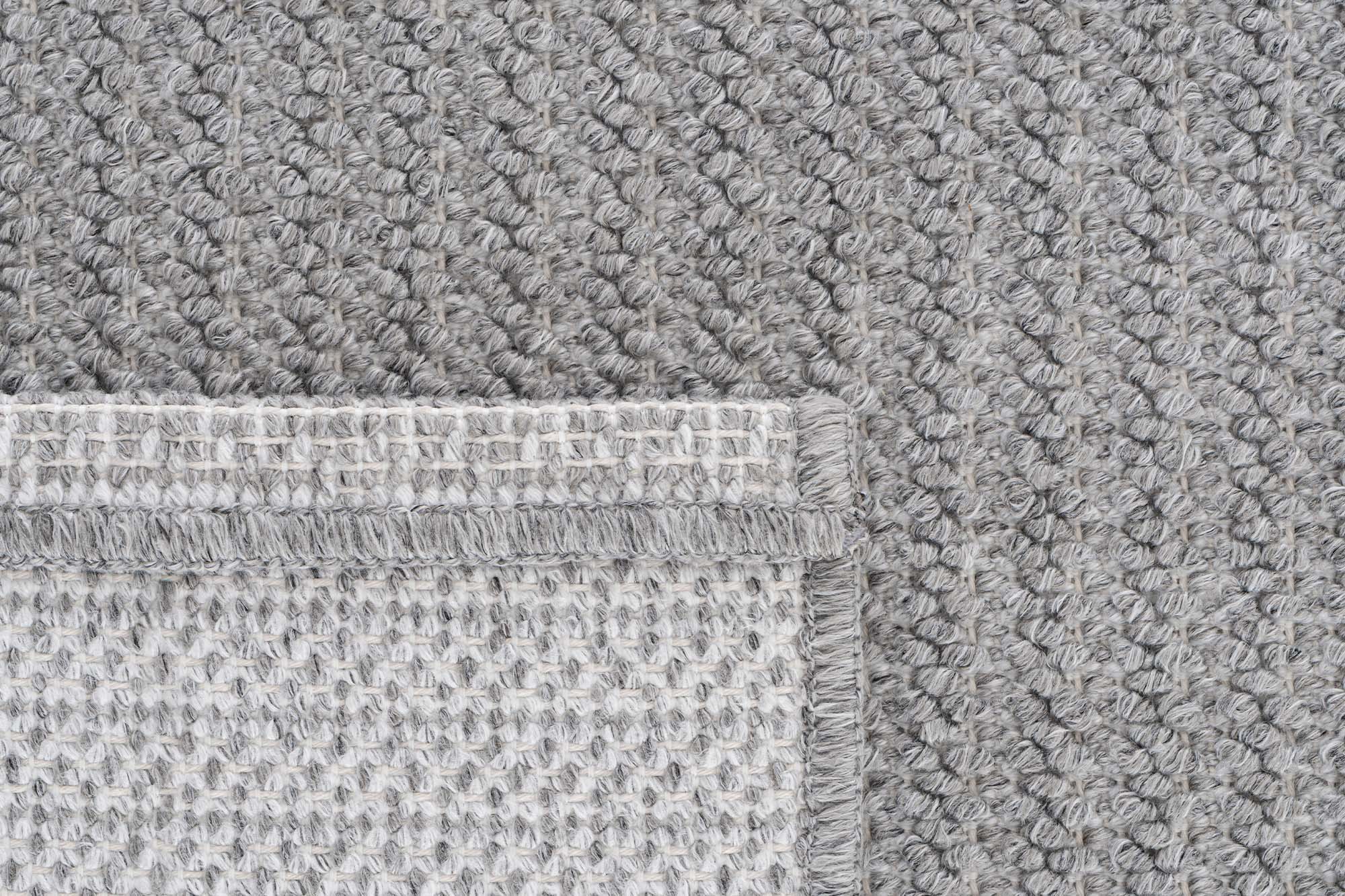 Berlin 268 Antrasit Yumuşak Zengin Dokulu Halı