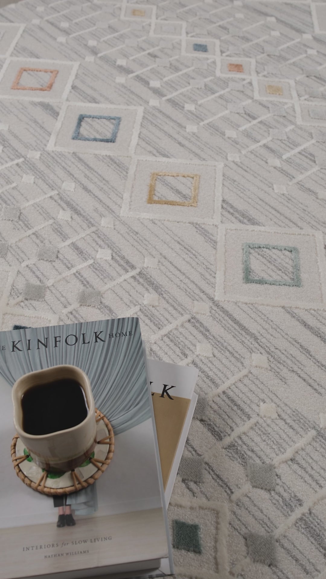 Maya 947 Renkli İskandinav Yumuşak Geometrik Kesme Halı