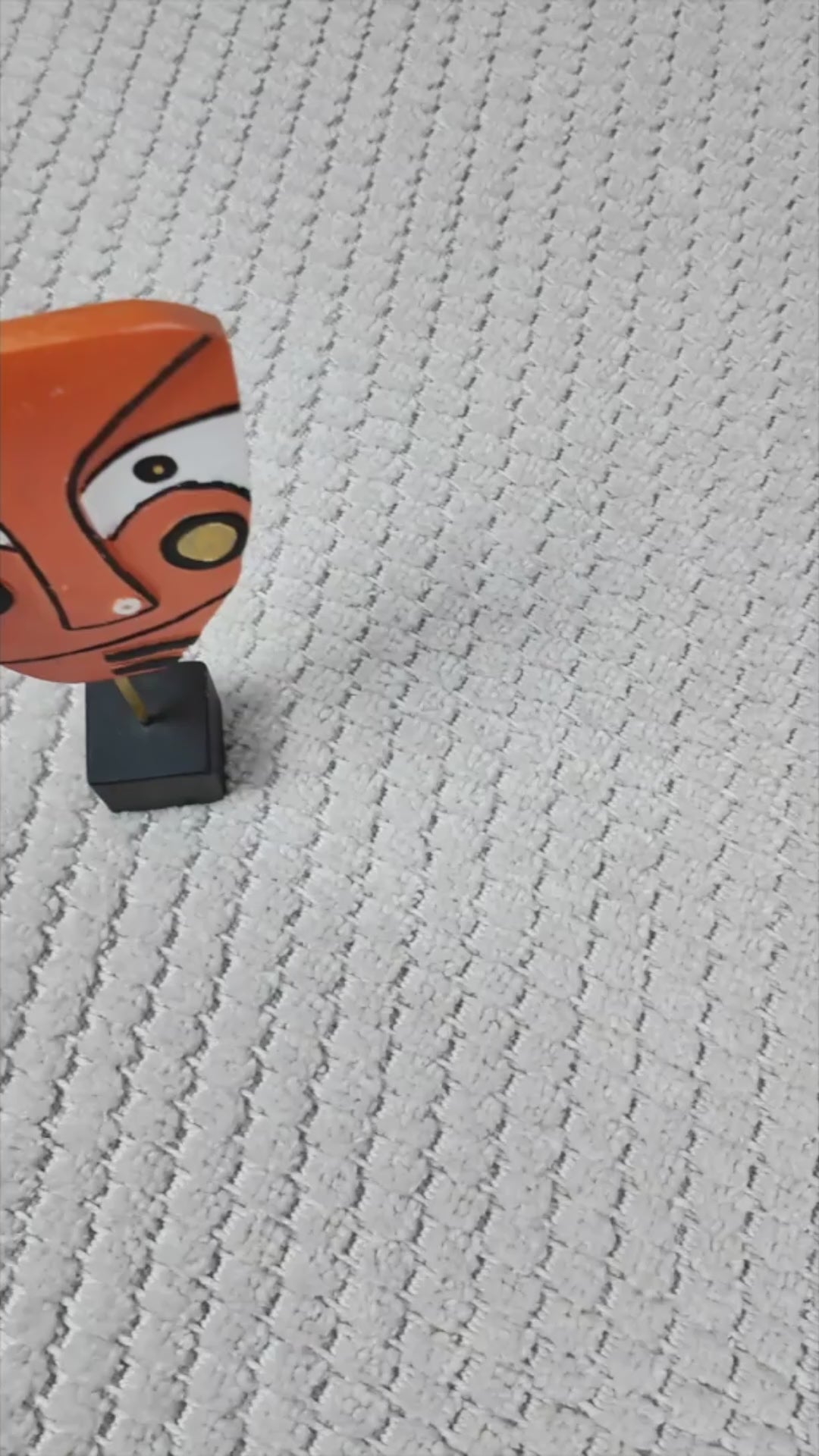 Zena 722 Bej Kaymaz Tabanlı Bohem Şönil Halı