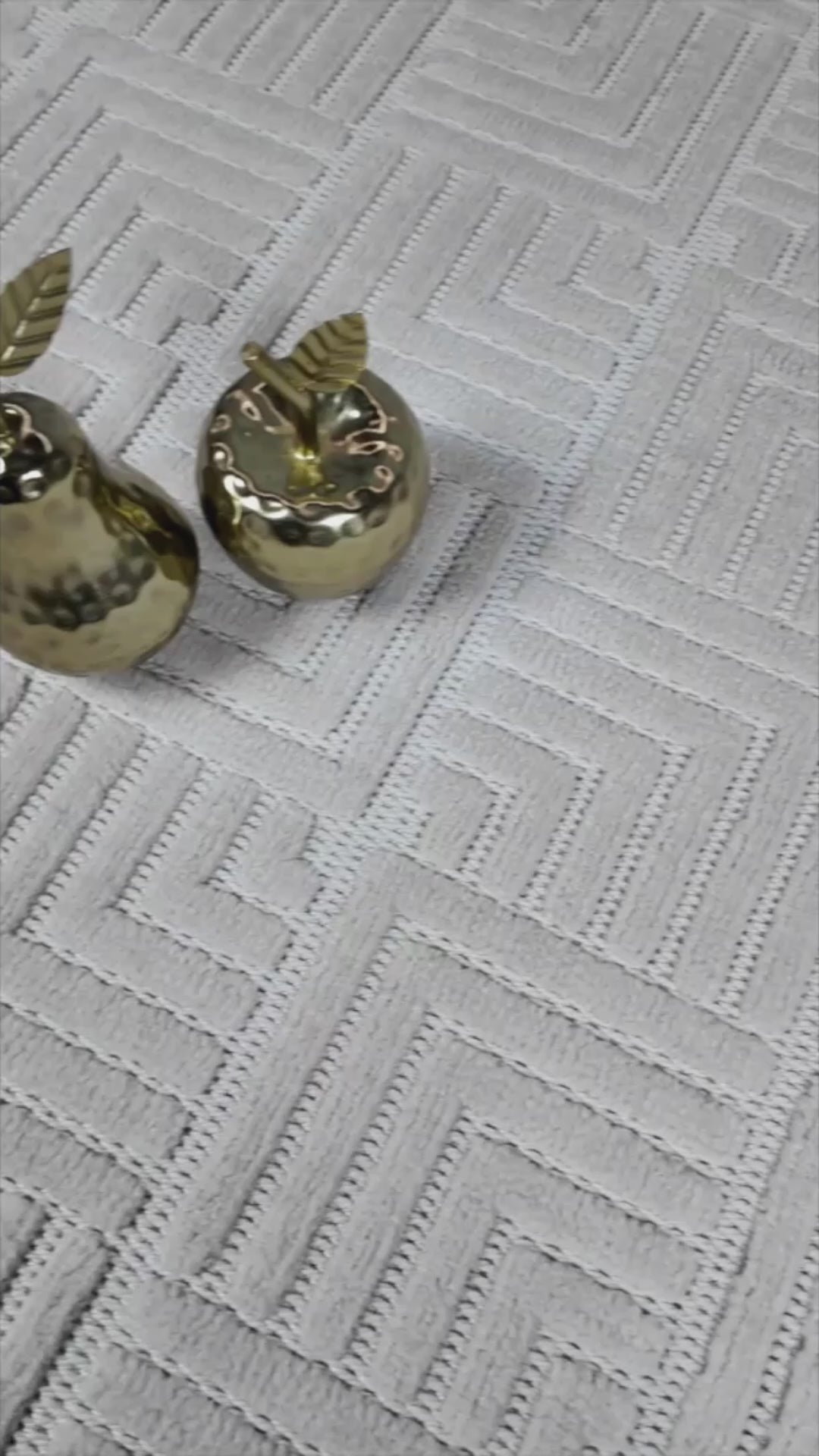 Zena 721 Bej Yumuşak Tuşeli Kaymaz Tabanlı Bohem Şönil Halı