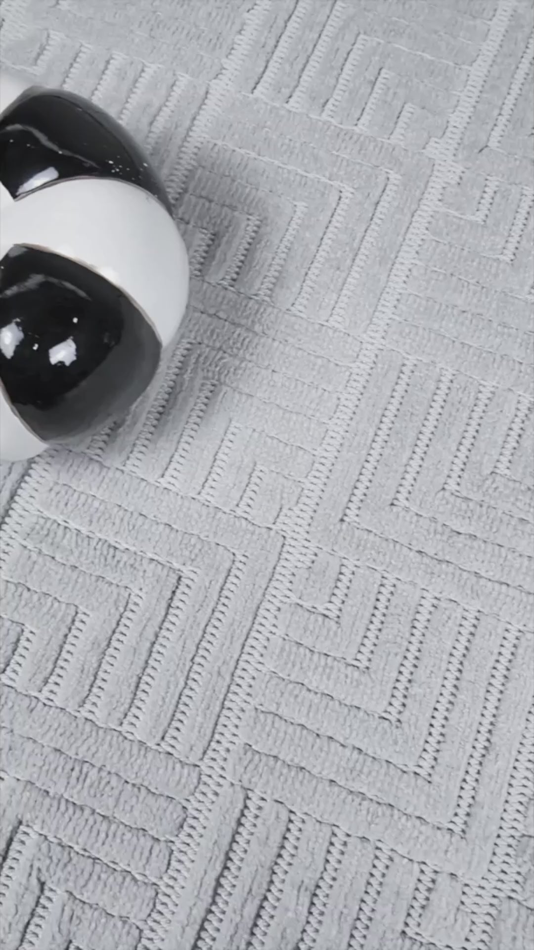 Zena 721 Gri Yumuşak Tuşeli Kaymaz Tabanlı Bohem Şönil Halı