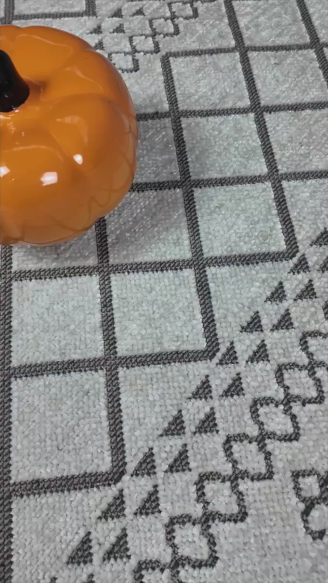 Elya 622 Krem Makinede Yıkanabilir Kaymaz Taban Kilim Halı