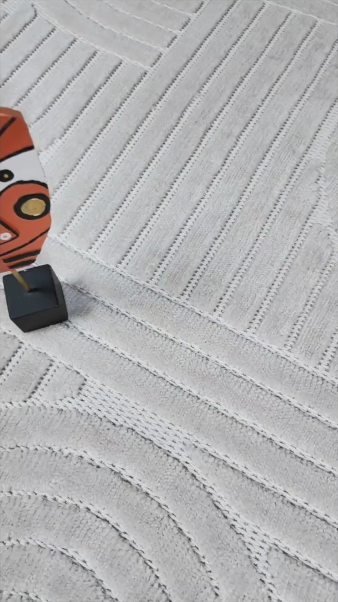 Zena 723 Bej Yumuşak Tuşeli Pamuk Tabanlı Bohem Şönil Halı