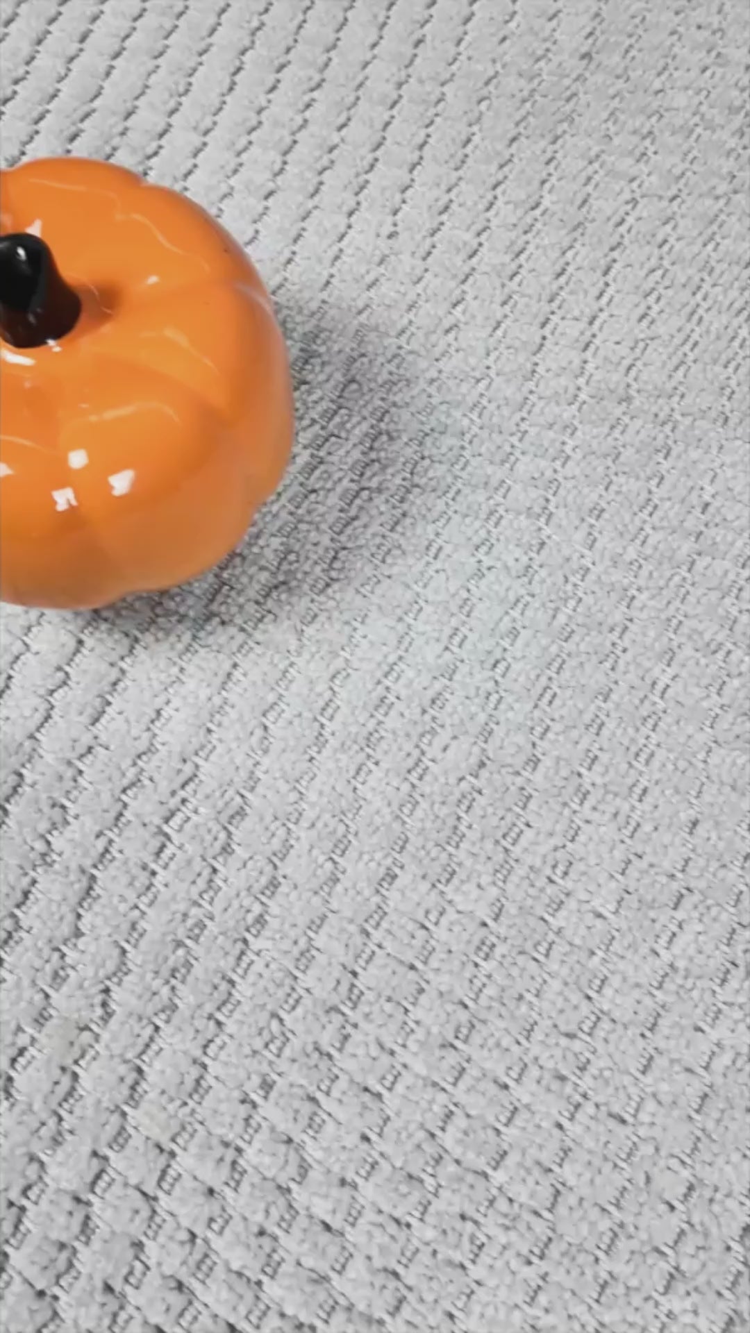 Zena 722 Gri Kaymaz Tabanlı Bohem Şönil Halı