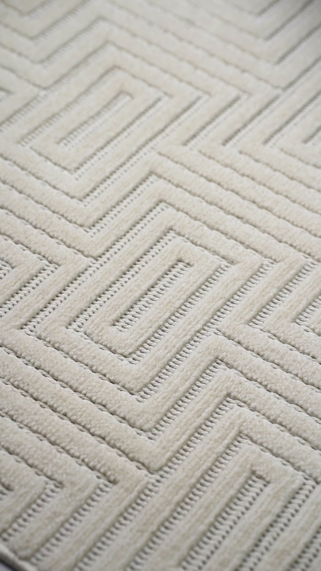 Lizbon 844 Krem Modern Kesme Salon Halısı